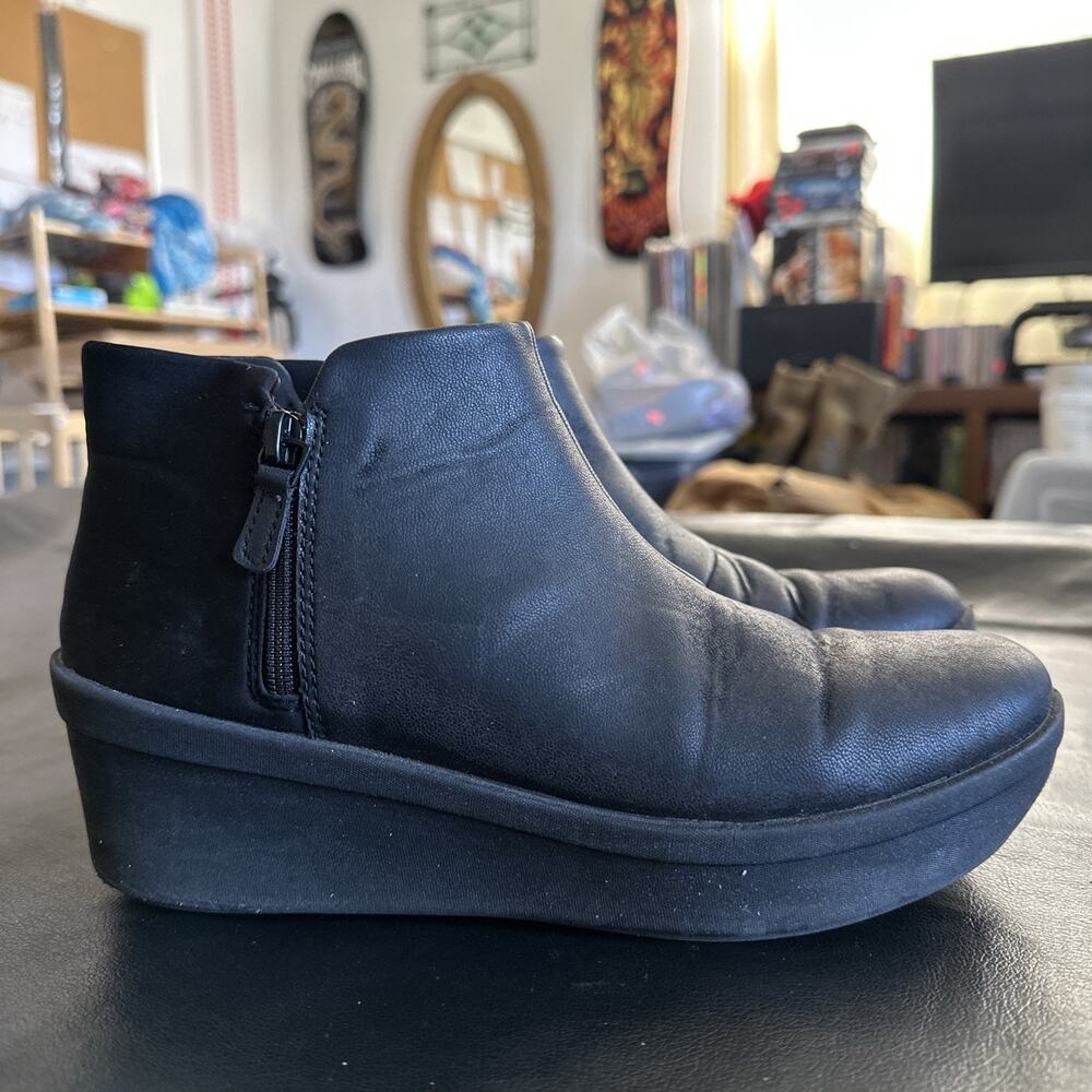 Clarks Airabell Zip Booties Black Women’s Shoes 8 - 975